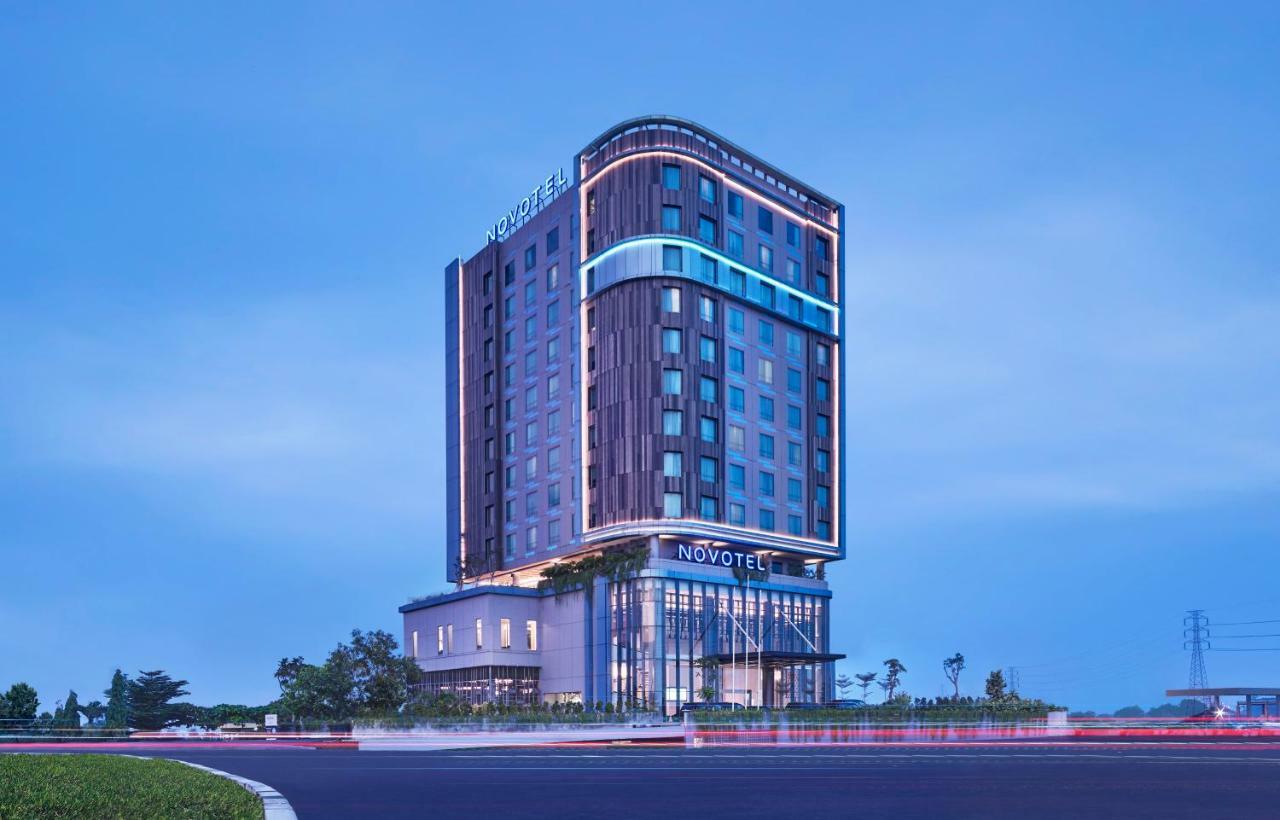 Novotel Karawang Dış mekan fotoğraf